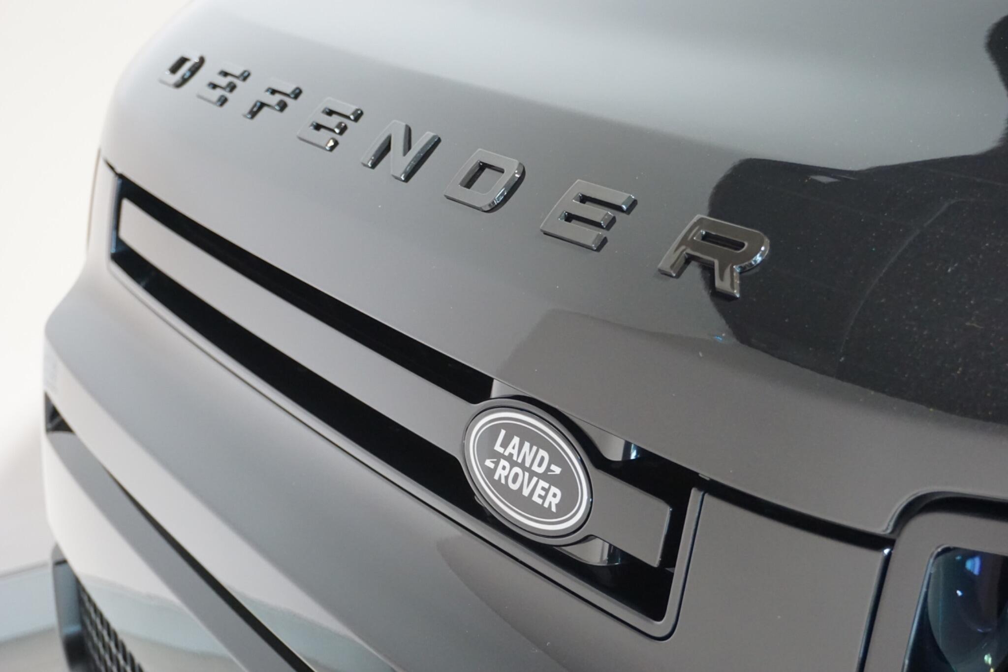 Land Rover Defender 110 3.0 D350 MHEV X-Dynamic HSE Hard Top SUV 5dr Diesel Auto 4WD MWB Euro 6 (s/s) (350 ps)